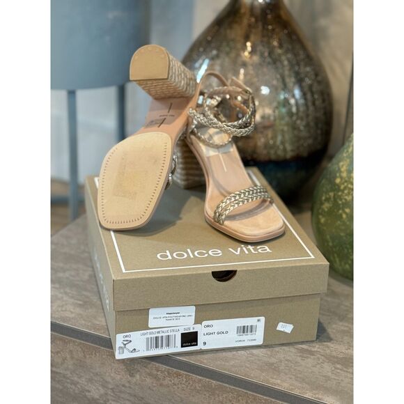 Dolce Vita Oro Sandal, Light Gold - Size 9 - Picture 3 of 5